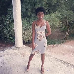 Meet your Posher, Akinita